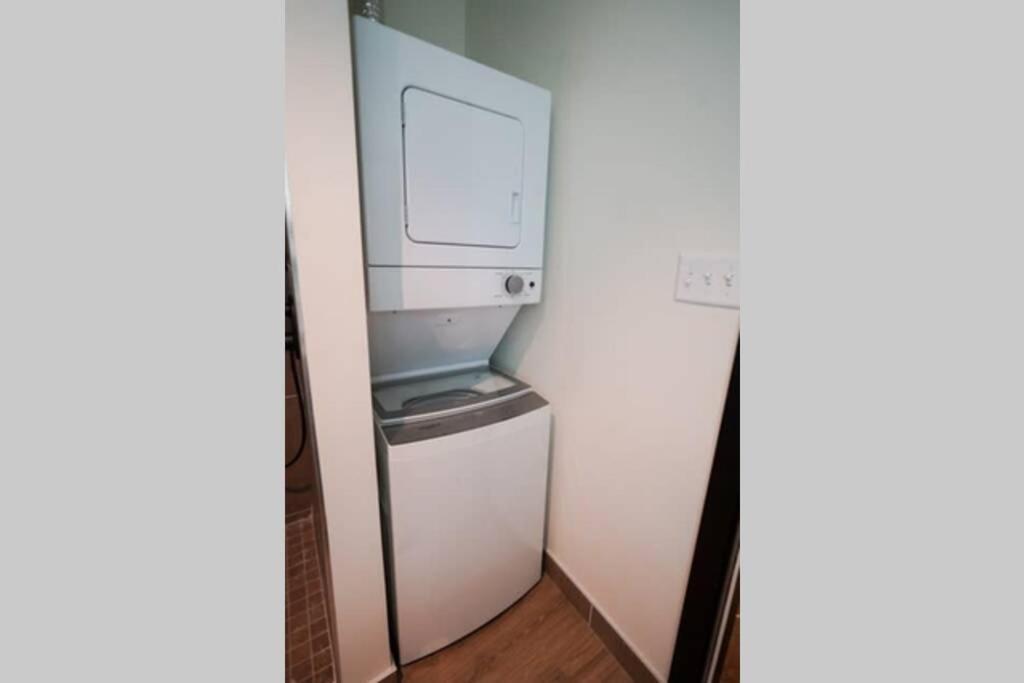 3E - *Renovated* 3 Min To Hillman Cancer Center Sleeps 6 Pittsburgh Eksteriør billede